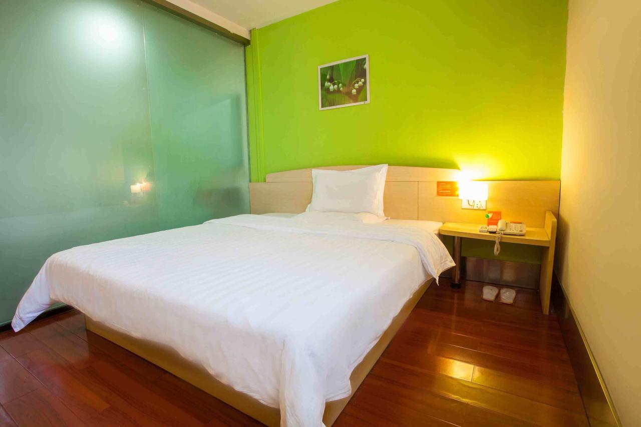 7 Days Inn Yangjiang Xinyue International Studio Номер фото