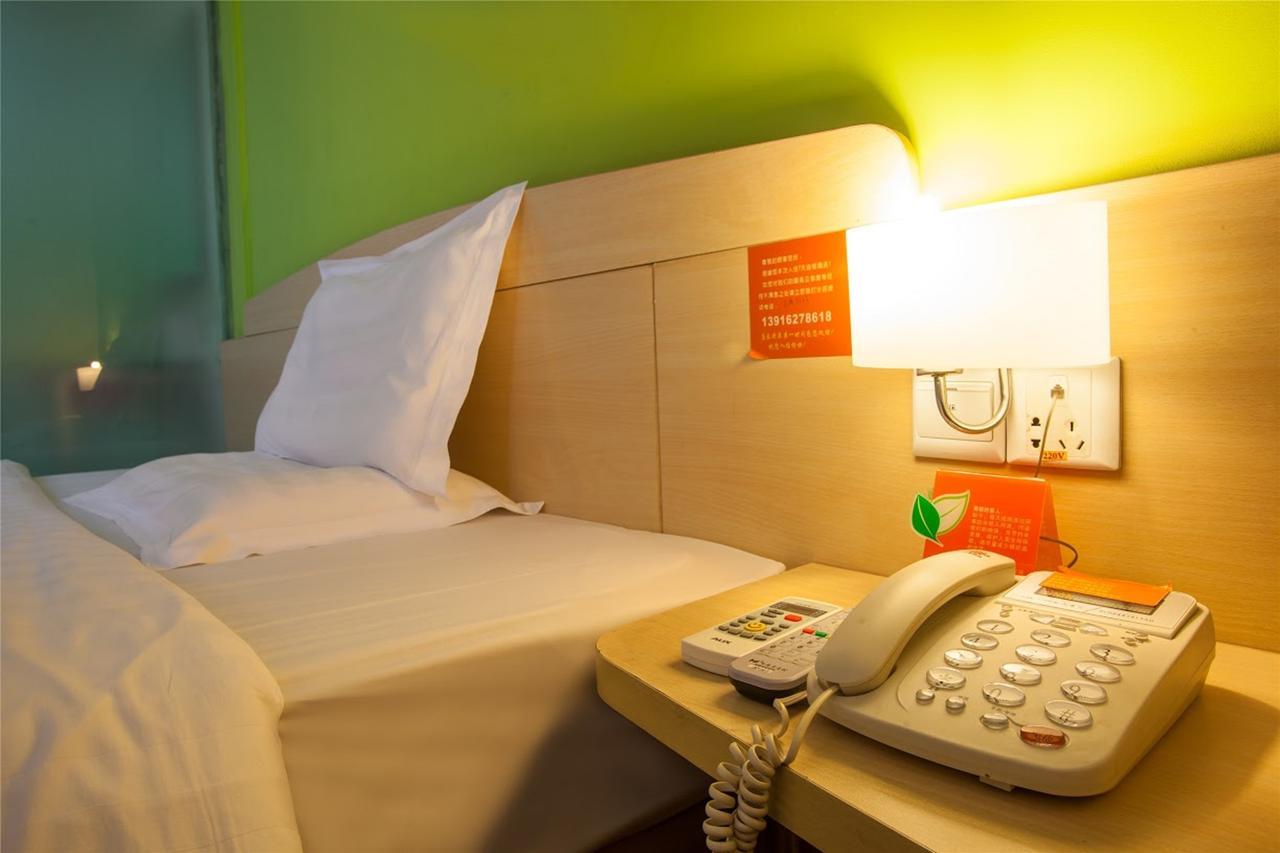 7 Days Inn Yangjiang Xinyue International Studio Екстер'єр фото